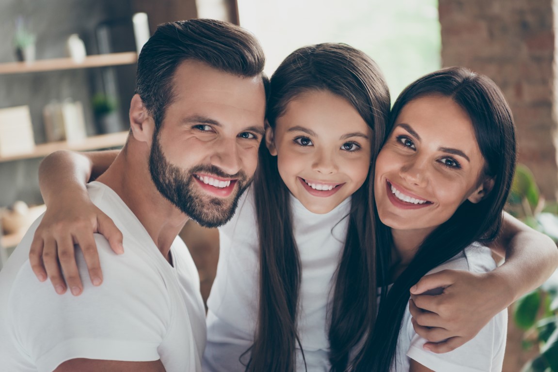 KONVENTIONELLE HAARARBEITEN Damen, Herren und Kinder.